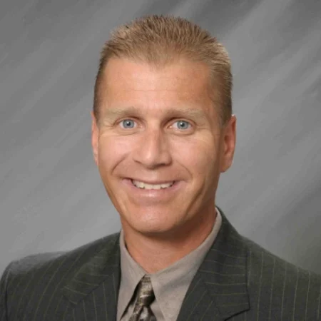 Tom Richter Headshot